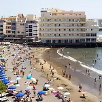 Home2book Bright Penthouse Medano, Terrace & Pool Apartamento