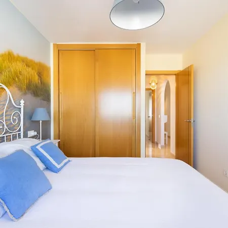 Home2book Bright Penthouse Medano, Terrace & Pool Apartment El Médano