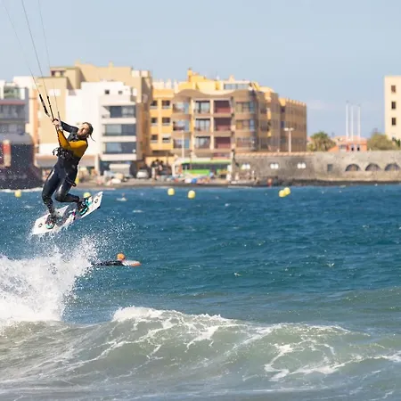 Home2book Bright Penthouse Medano, Terrace & Pool Apartment El Médano