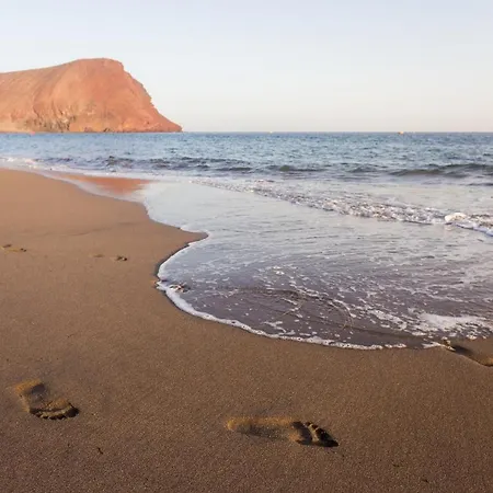 Home2book Bright Penthouse Medano, Terrace & Pool Apartmán El Médano