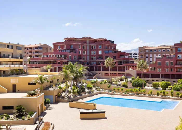 Home2book Bright Penthouse Medano, Terrace & Pool Apartman