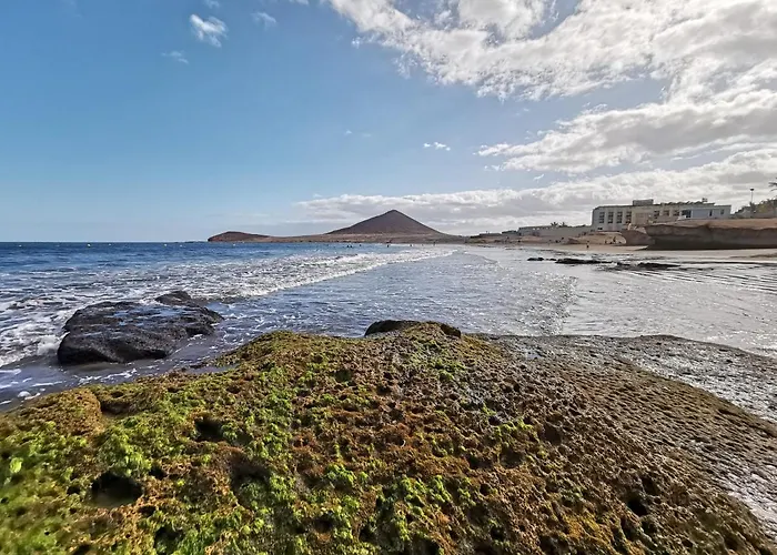 Home2book Bright Penthouse Medano, Terrace & Pool Apartman *