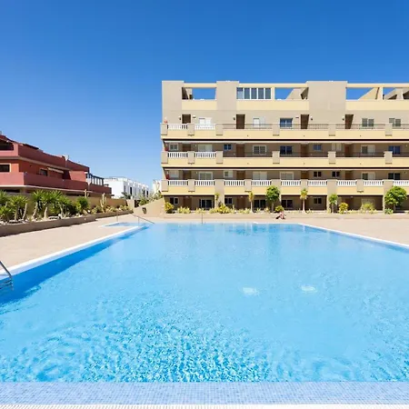 Home2book Bright Penthouse Medano, Terrace & Pool Lägenhet