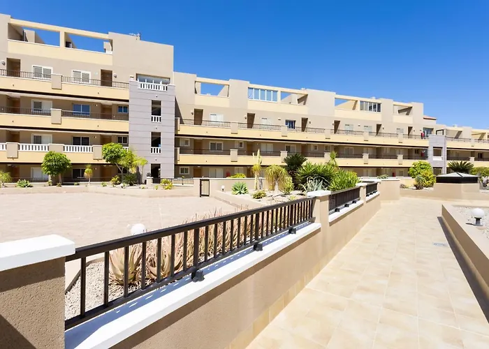 דירה Home2book Bright Penthouse Medano, Terrace & Pool