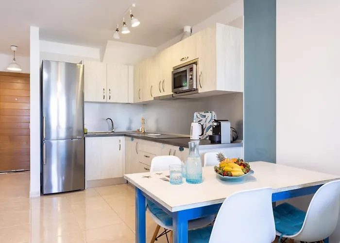 דירה Home2book Bright Penthouse Medano, Terrace & Pool *